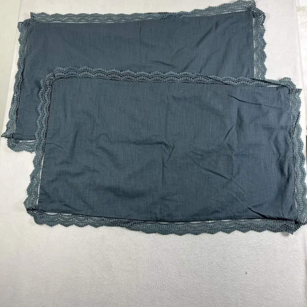 Threshold Studio MCGEE King Pillowcases Set of 2 Blue Lace Border Zippered